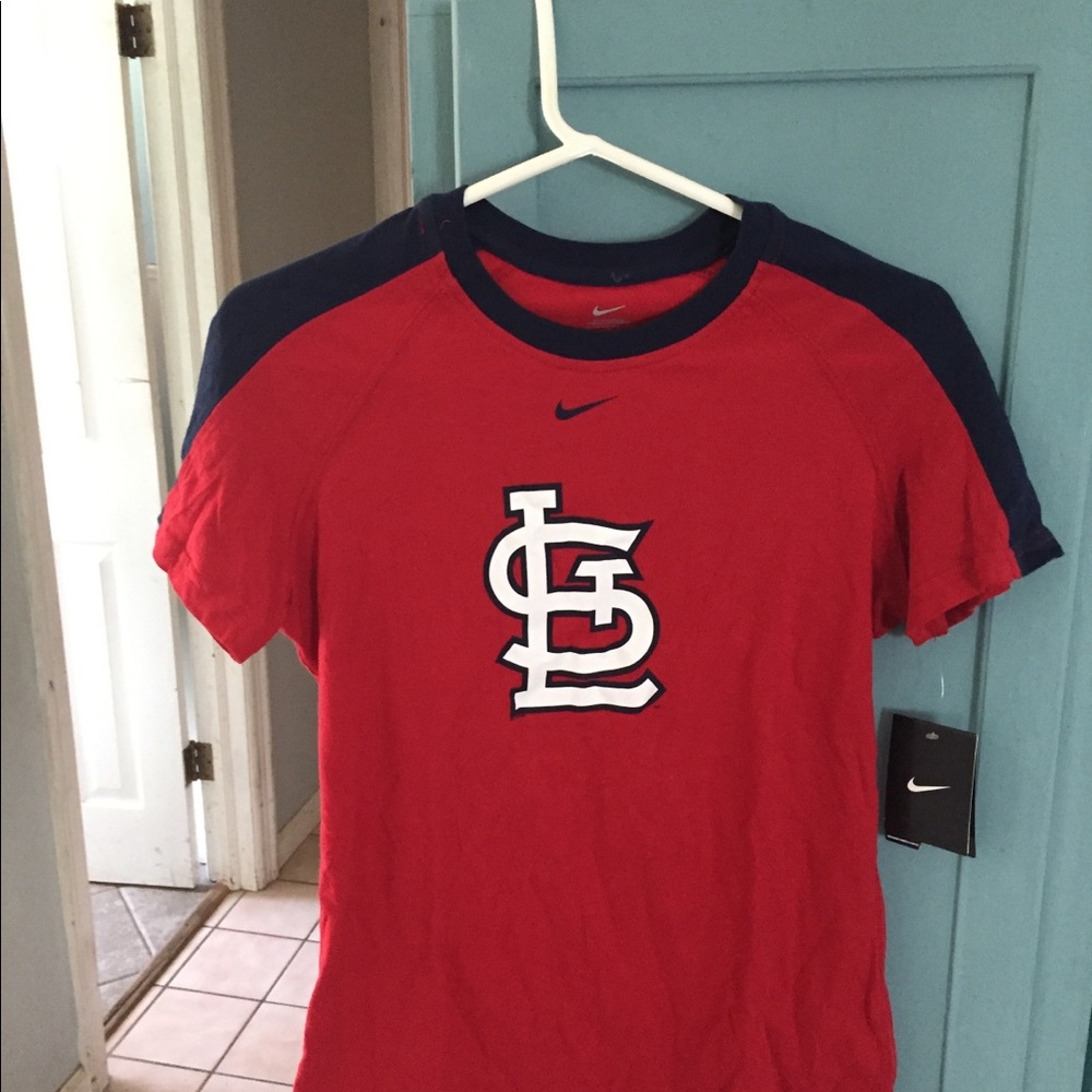 Nike cardinal t-shirt